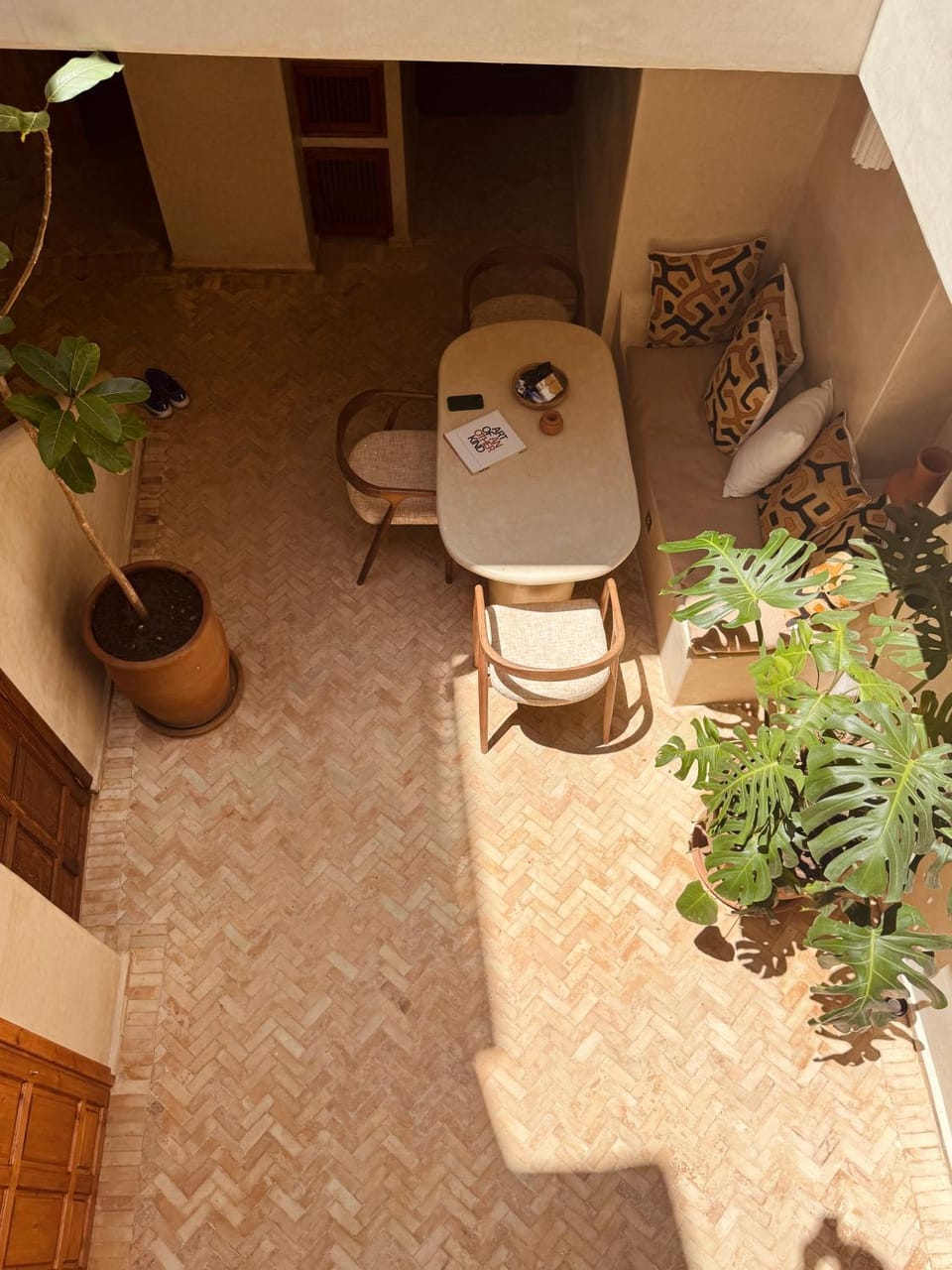 Patio, Dining area