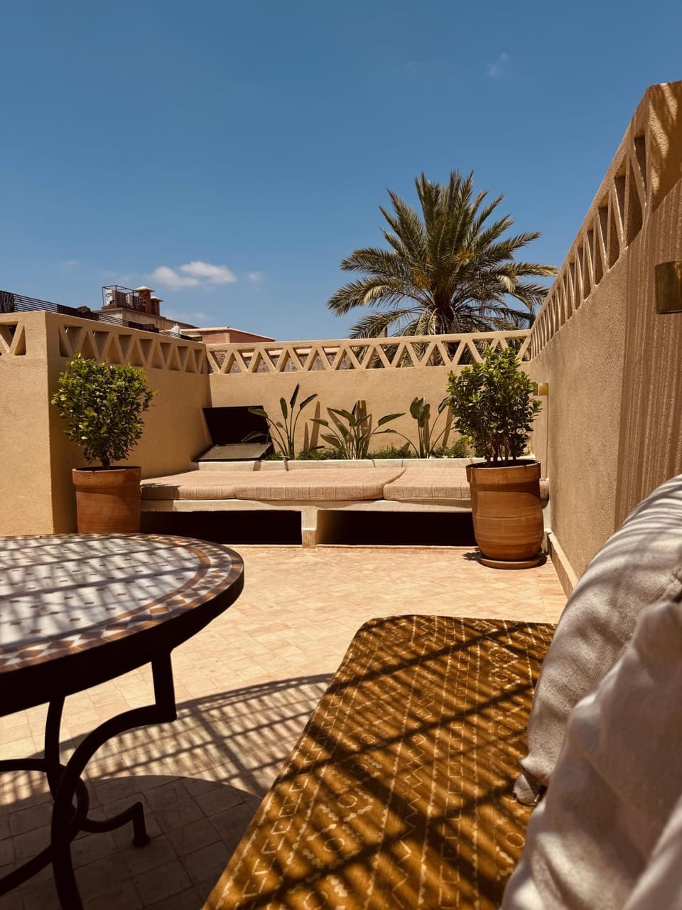 View (from property/room), Balcony/Terrace, sunbed