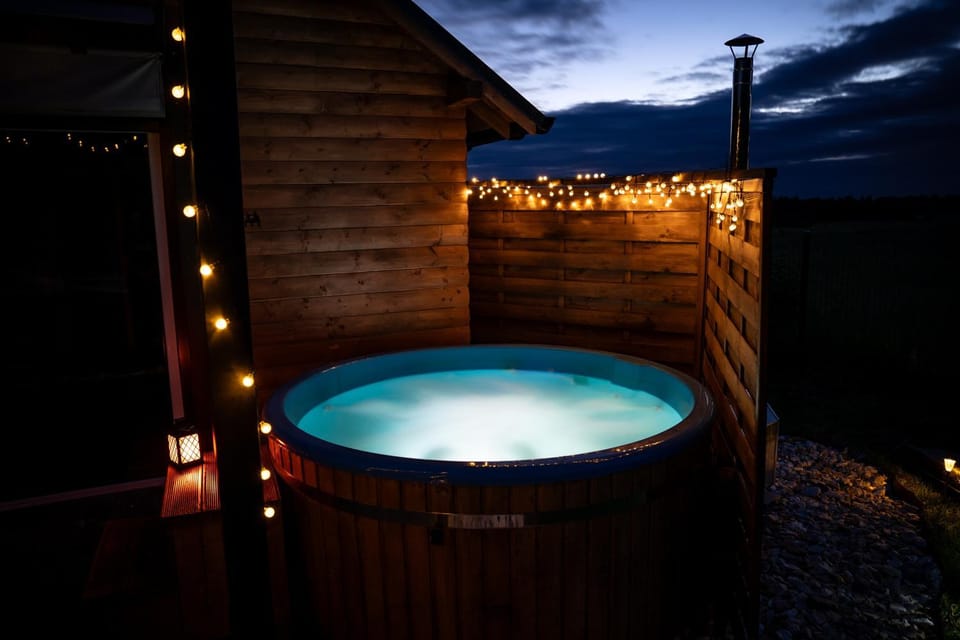 Hot Tub, Hot Tub