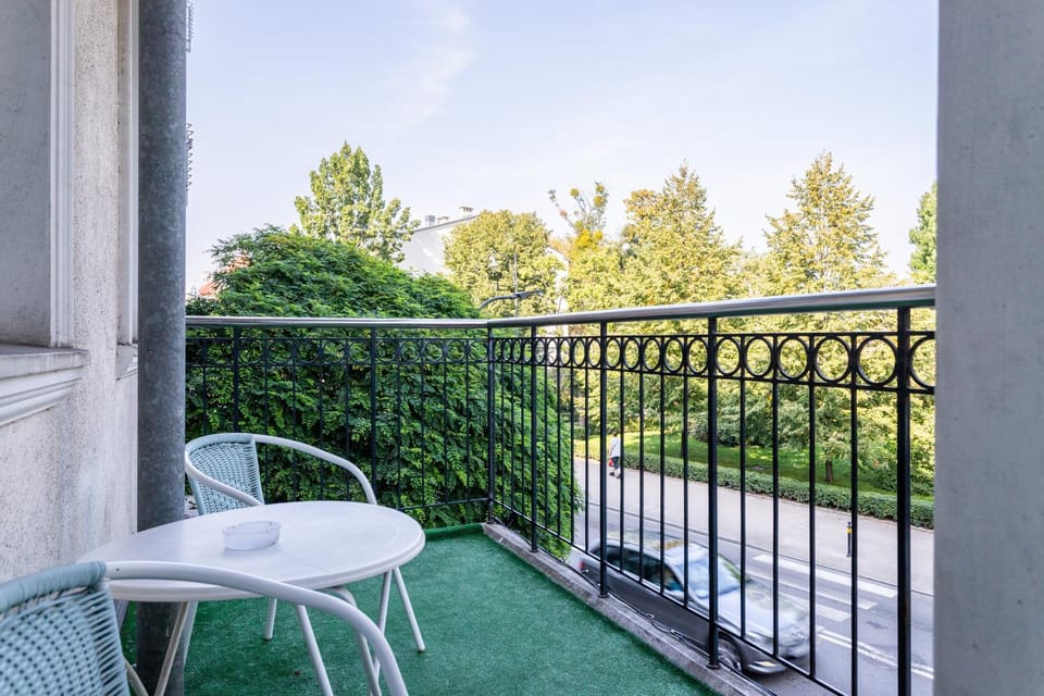 Day, Balcony/Terrace