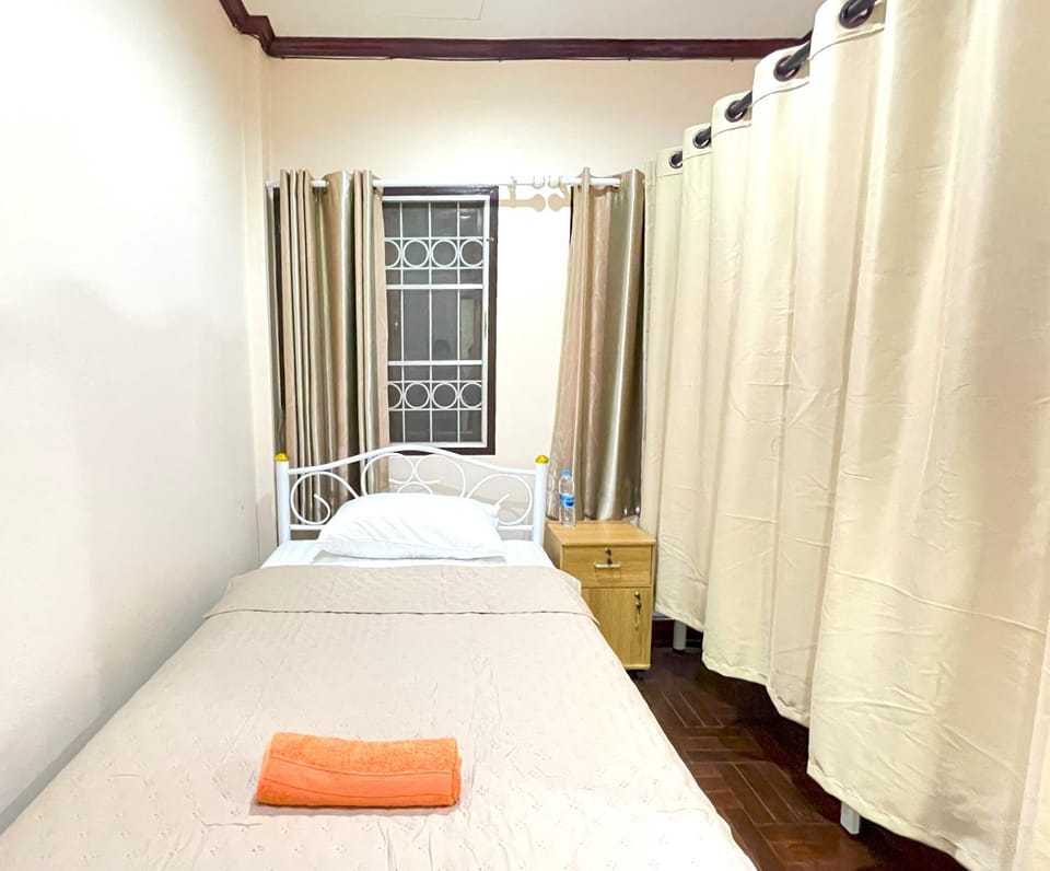 TheStarHome Sukhumvit71 Bed and Breakfast in Bangkok