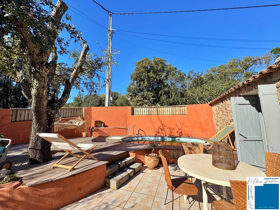 Patio, Day, View (from property/room), Balcony/Terrace, Dining area, Swimming pool