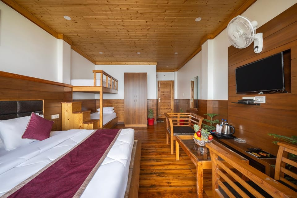 Photo of the whole room, Bedroom, bunk bed, wardrobe