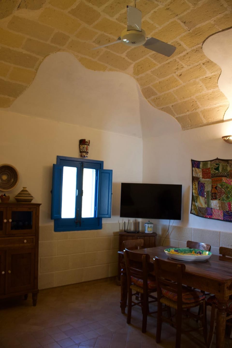 TV and multimedia, Dining area