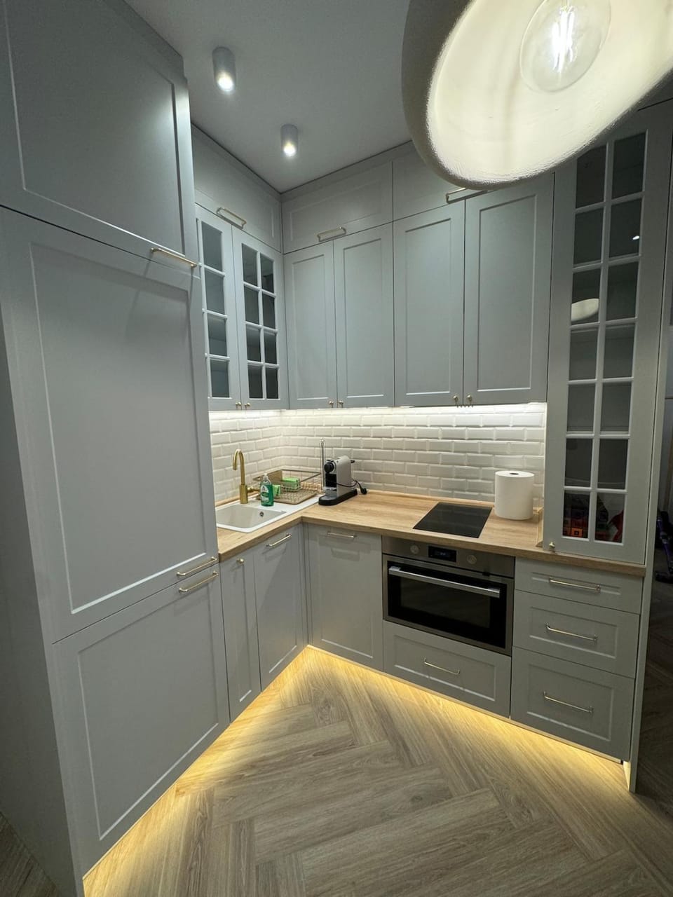 Kitchen or kitchenette, stove, toaster