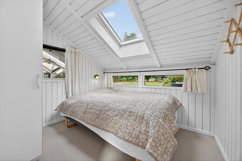 Family Cottage with Sauna and Hot Tub House in Oksbøl