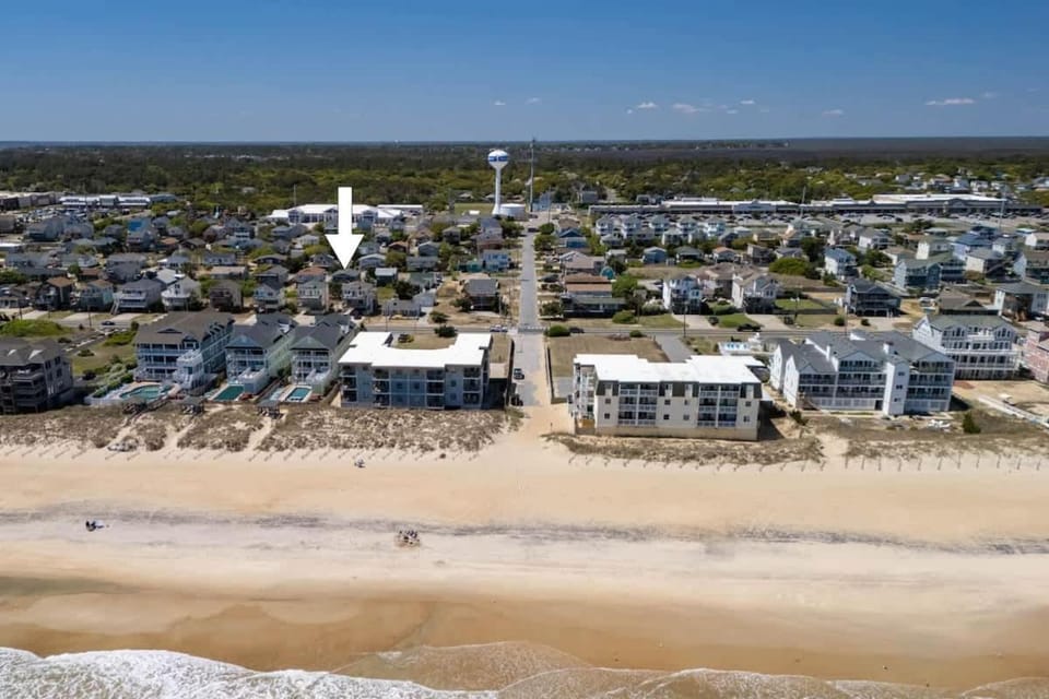 Private Pool Hot Tub and 4Min Walk to Beach House in Kill Devil Hills
