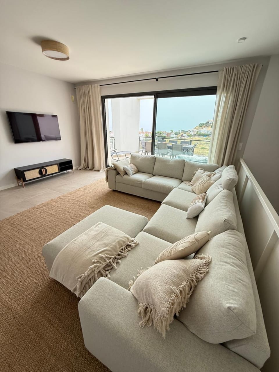 Living room, Dining area, Sea view