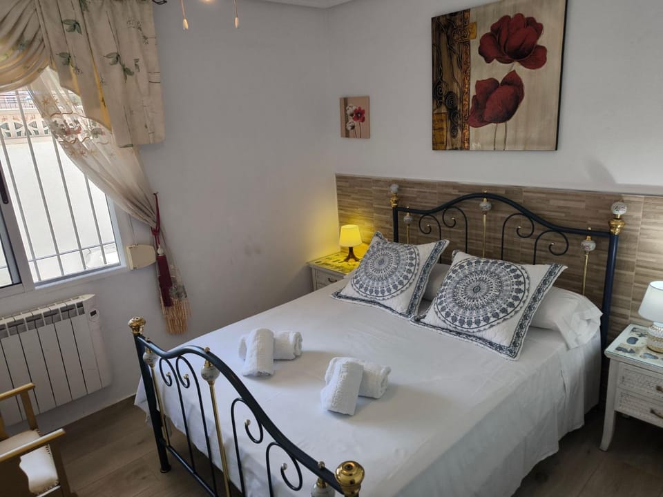 Bed, Bedroom