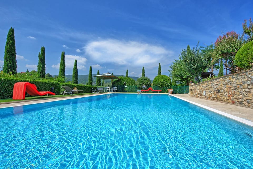 Swimming pool, Swimming pool