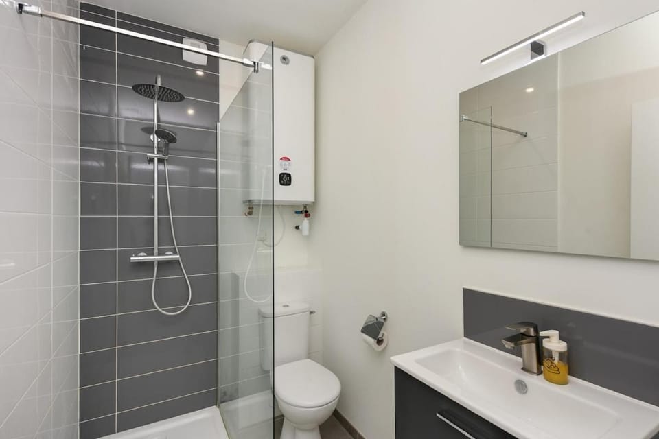 T2 Kig Ha Farz Apartment in Brest