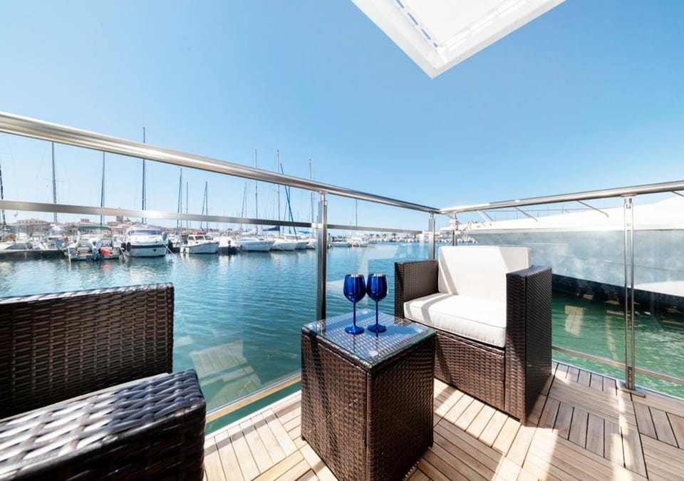 Natural landscape, View (from property/room), Balcony/Terrace, Balcony/Terrace, Sea view