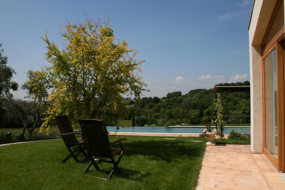 Property building, Garden, Garden view, Swimming pool