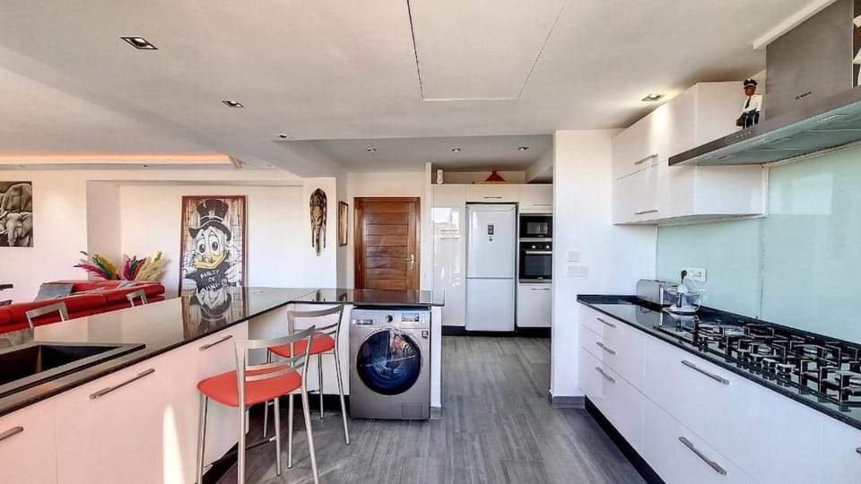Exceptional View & Hot Tub Marrakesh Apartment in Marrakesh