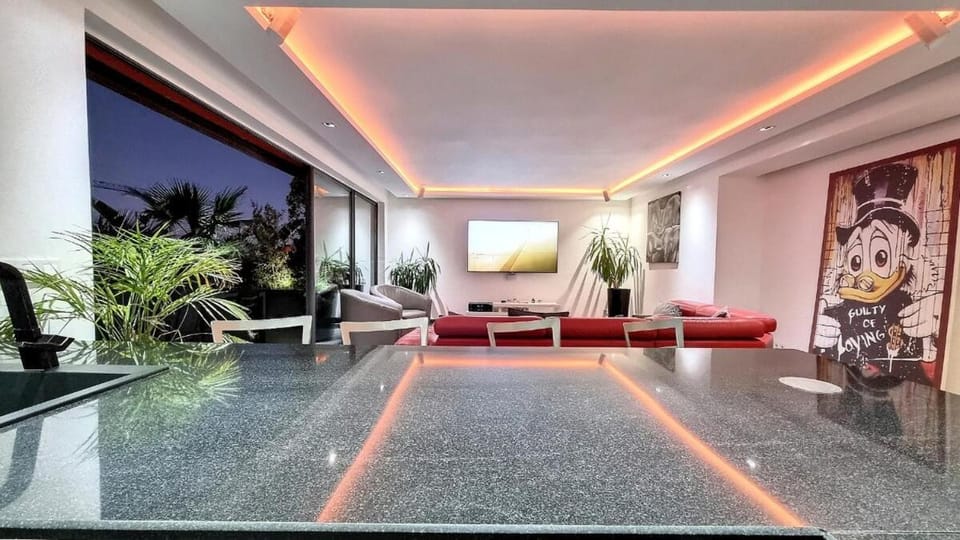 Exceptional View & Hot Tub Marrakesh Apartment in Marrakesh