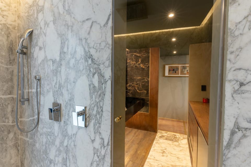 Beautiful PH with Private Jacuzzi Apartment in Mexico City