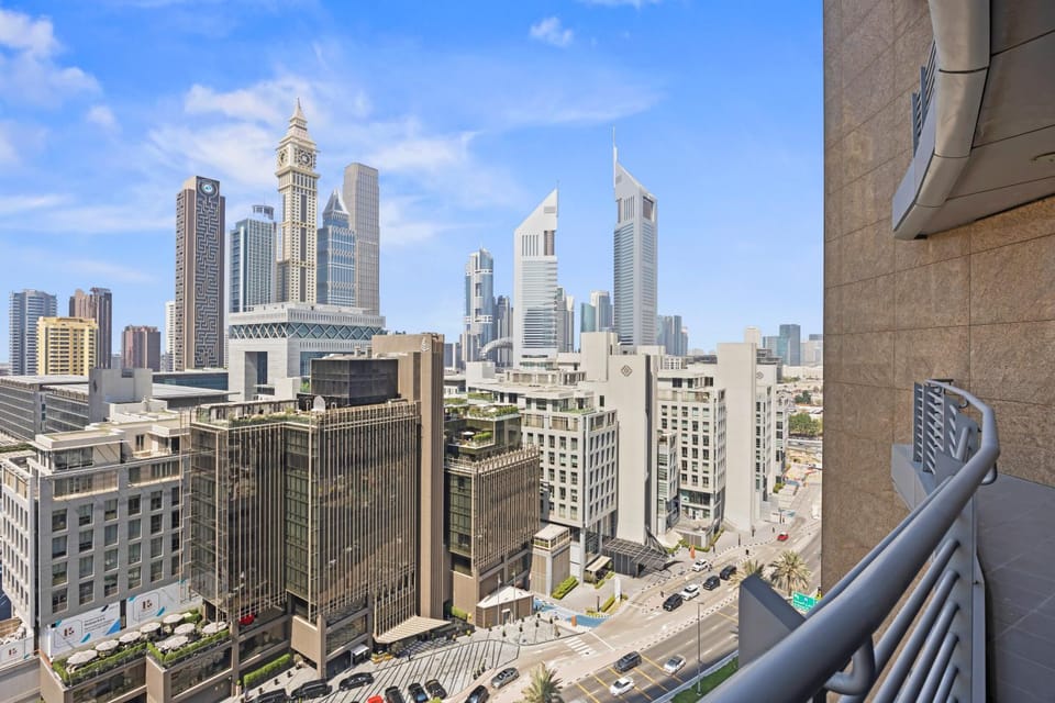 Balcony/Terrace, City view