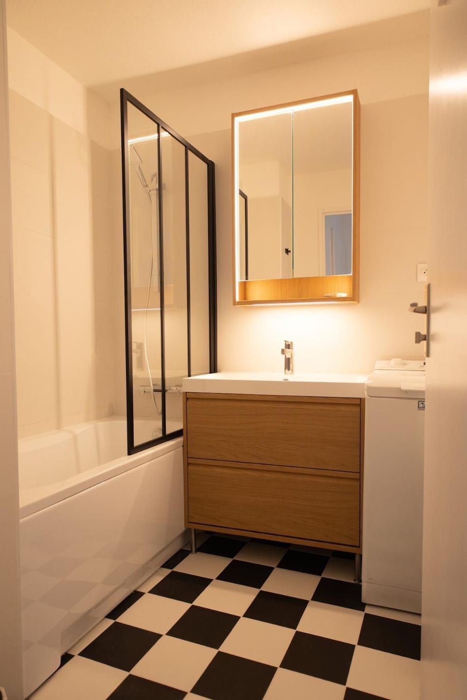 Bathroom, Bath