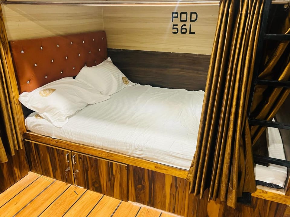 bunk bed