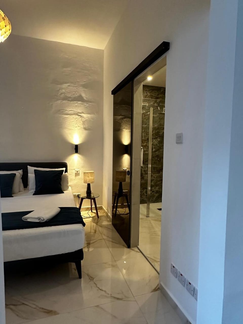 Valletta Collection - Grand Harbour Suites 9B Apartment in Valletta