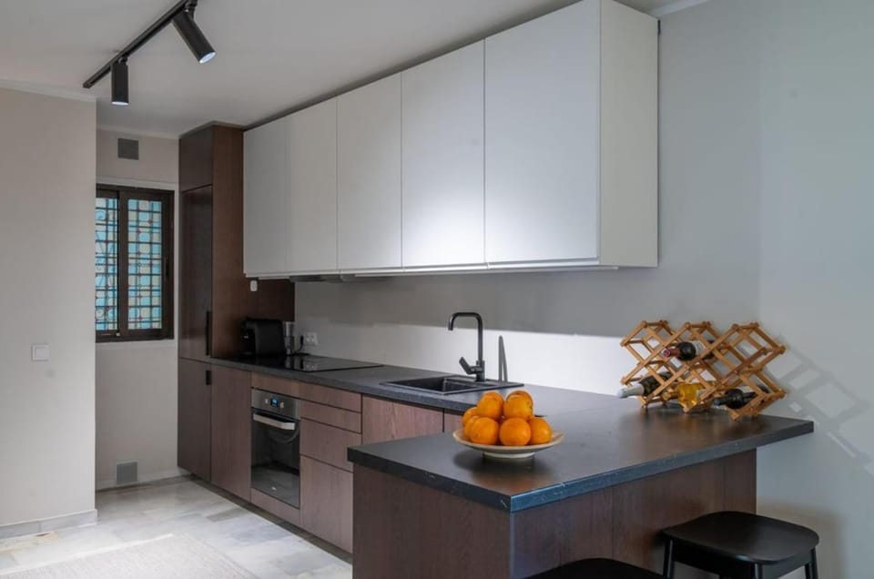 Walk everywhere! Sauna and Jacuzzi Apartment in Sitio de Calahonda