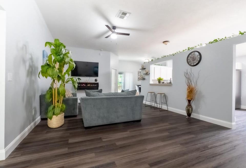 TV and multimedia, Dining area