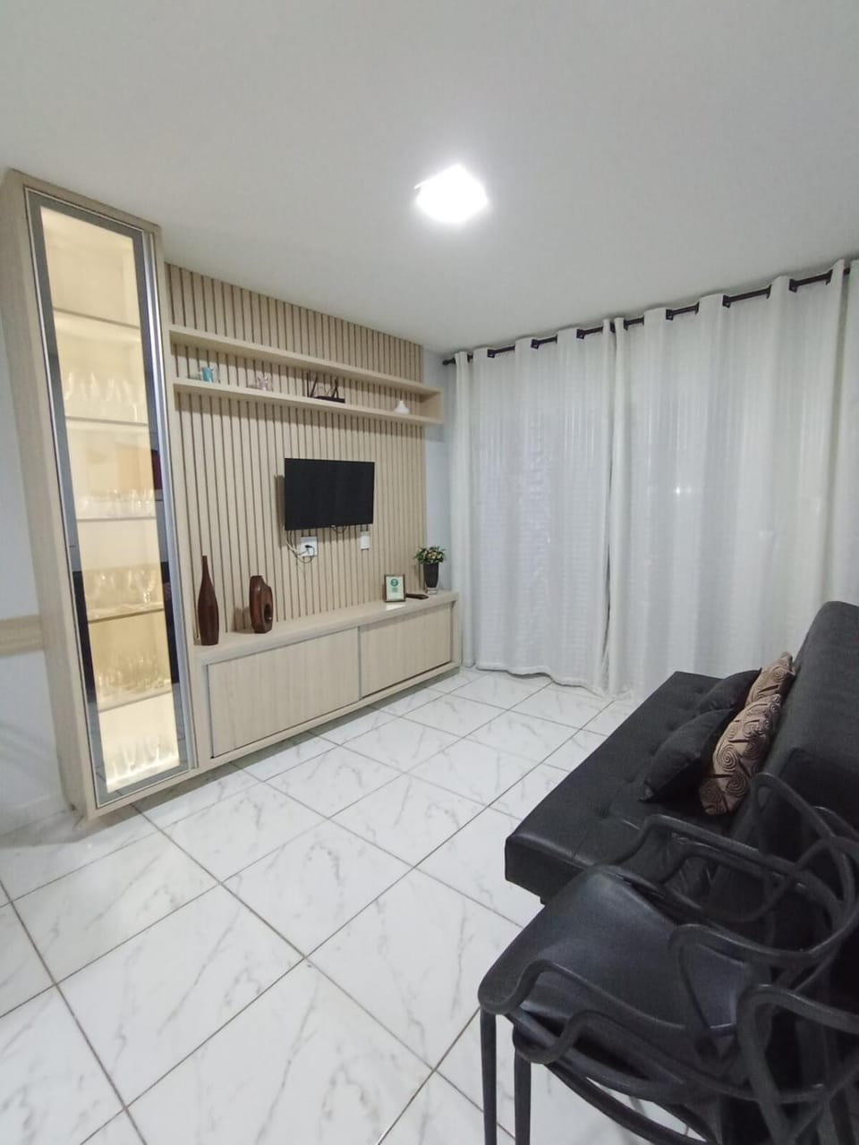Bed, TV and multimedia, Living room, Seating area