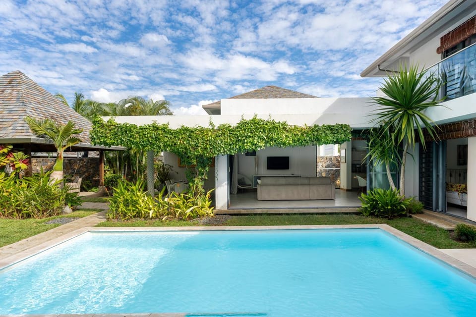 Patio, Day, Garden, Garden view, Pool view, Swimming pool
