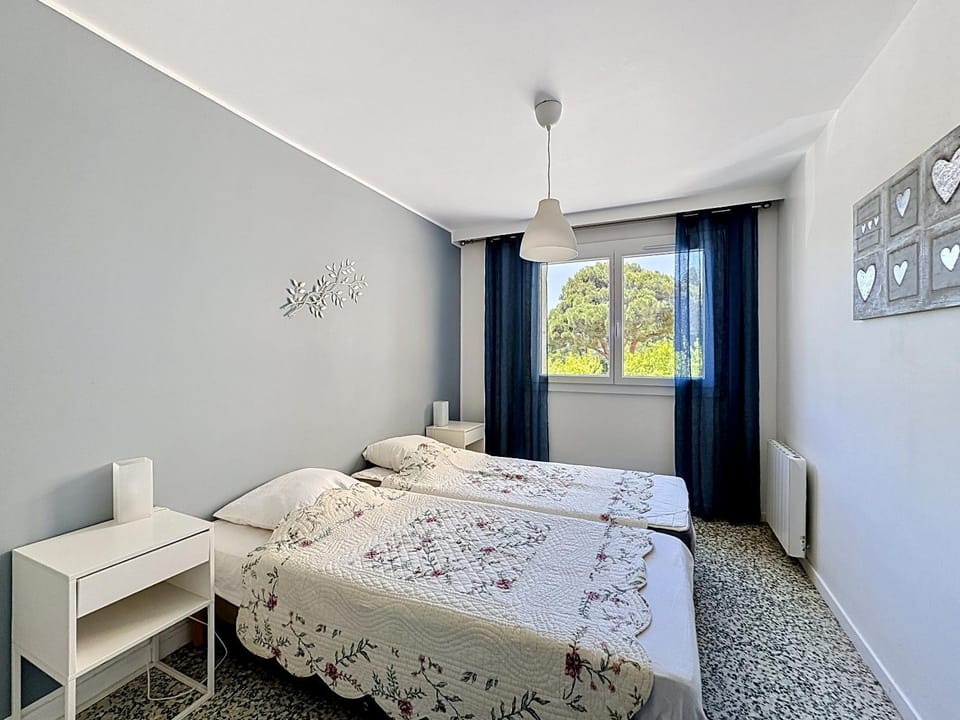 Grand appartement proche mer avec WIFI Apartment in Le Lavandou