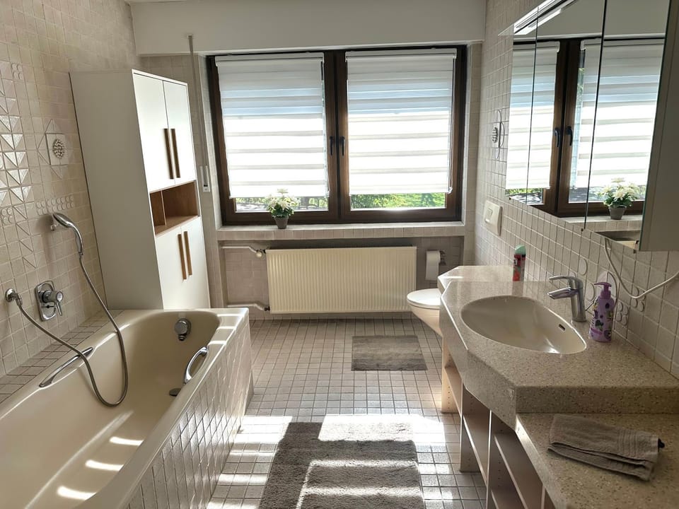 Bathroom, Bath