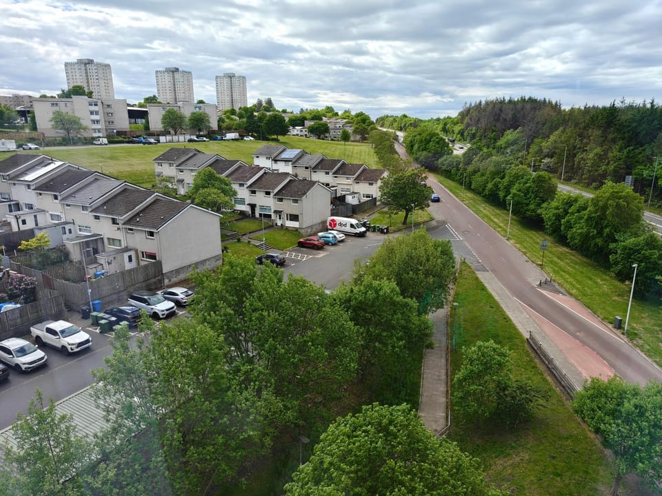 Modern 2 Bed Flat Apartment in East Kilbride