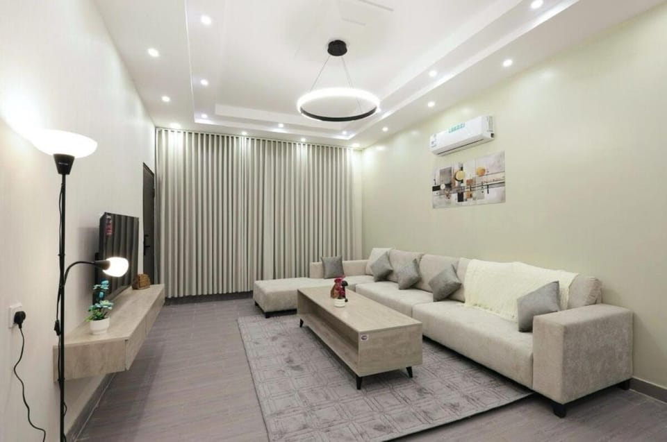 غرفتين وصاله بطابع هادئ وأنيق Apartment in Saudi Arabia