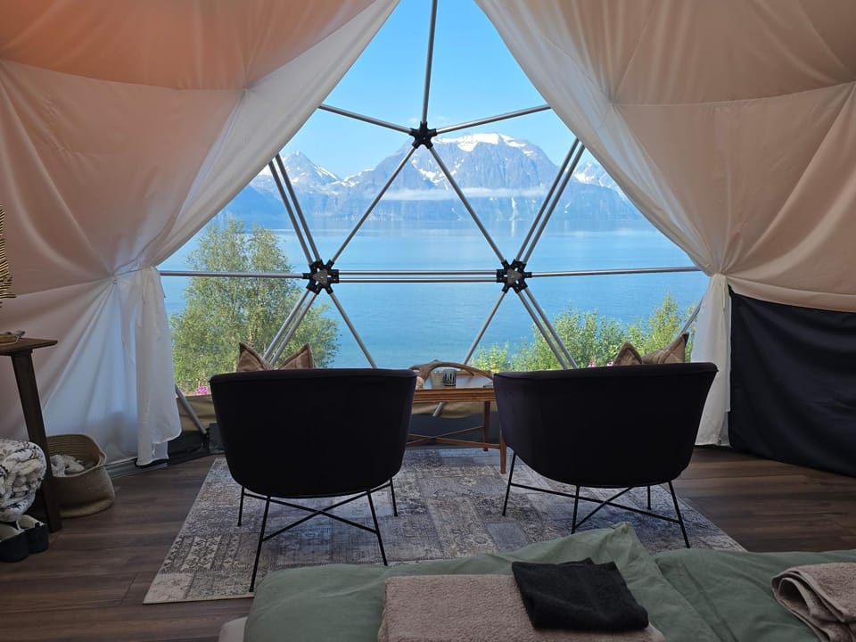 Lyngenfjord View Luxury tent in Troms Og Finnmark