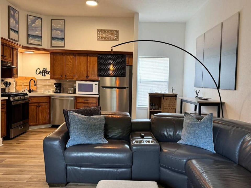 Texas Gulf Coast 3BR 1BA House in Port Arthur