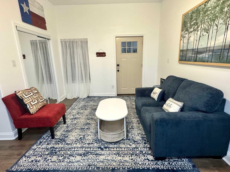 Texas Country 2BR 1BA House in Port Arthur