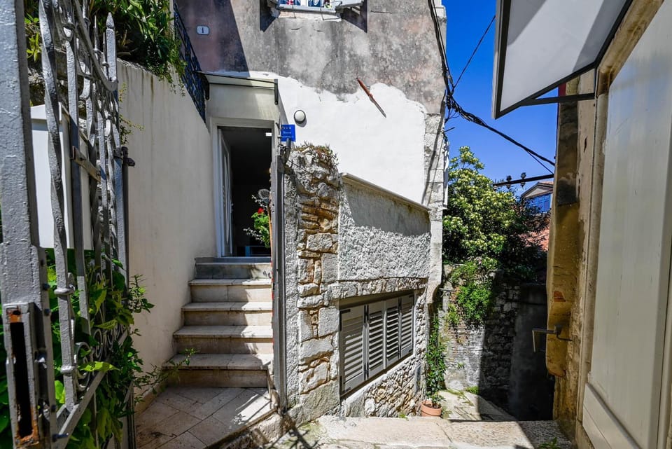 Stube Apartment Old town with balcony Apartment in Rovinj