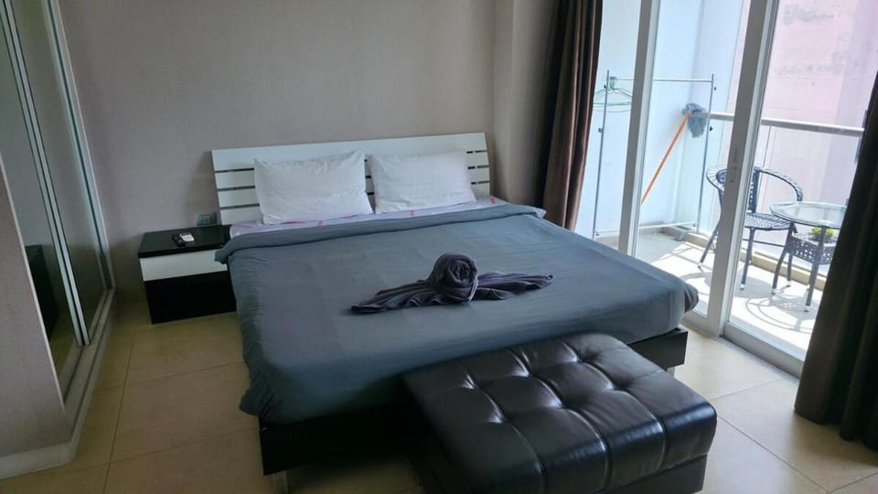 Centara avenue studio room poolview 7th floor wifi Apartment in Pattaya City