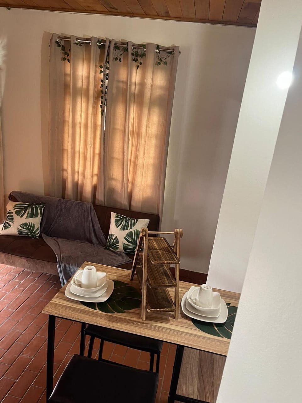 Botanic Garden Suite, with views of the nylon pool Apartment in Western Tobago