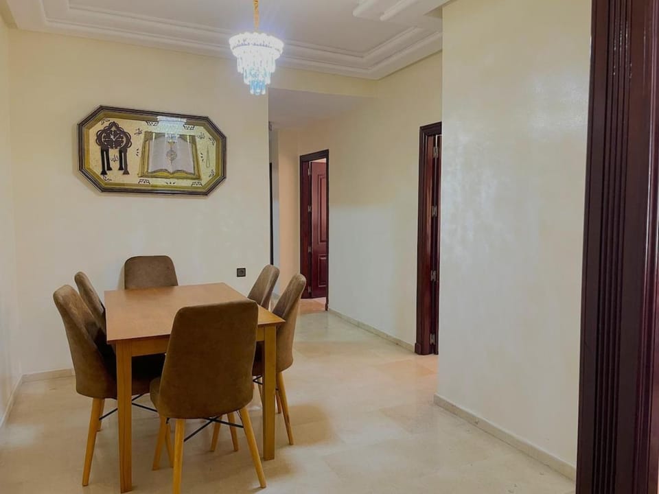 2-Bedroom Apartment with Garden Views, WiFi & Full Kitchen in Gated Complex Apartment in Tangier