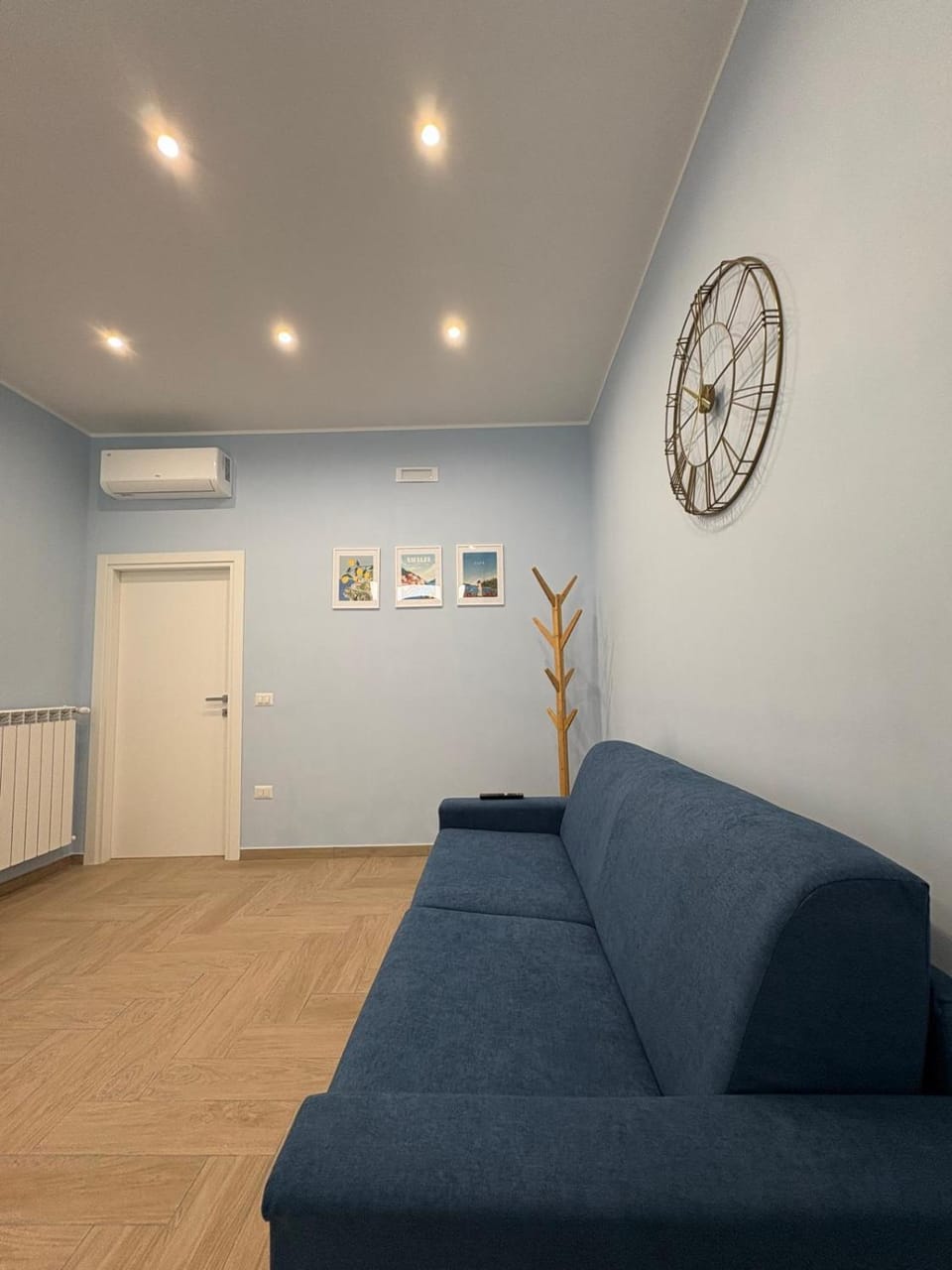 Living room, air conditioner