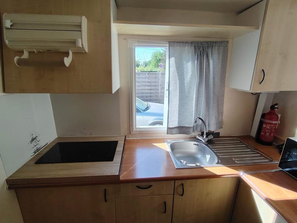 Camping Les Embruns N2 Campground/ 
RV Resort in Agde