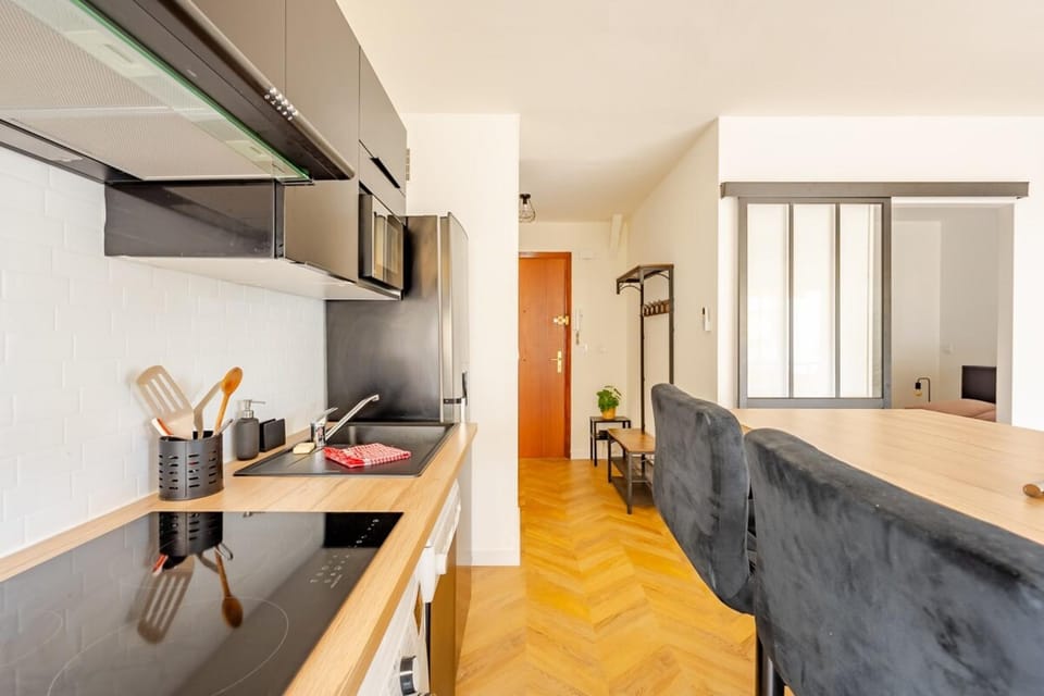 L'Alexandre - Terrace - AC - Cosy - City centre - WIFI Apartment in Mougins