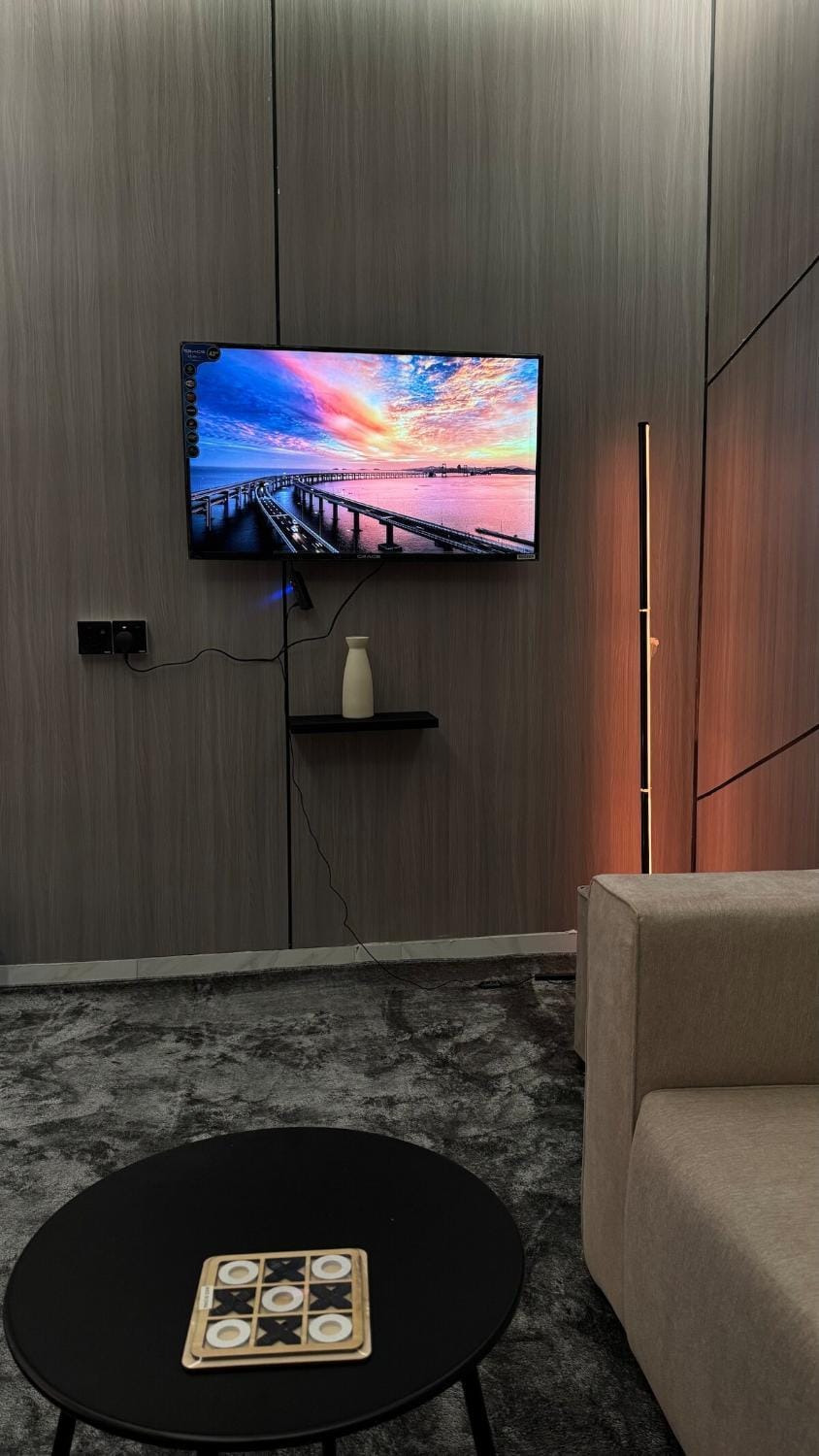شقه انيقة بغرفه وصاله مدخل خاص Apartment in Saudi Arabia