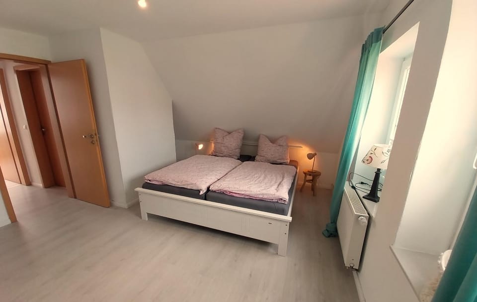 Photo of the whole room, Bedroom