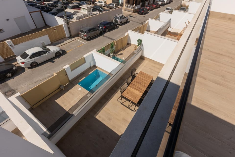 Day, View (from property/room), Balcony/Terrace, Pool view, Swimming pool