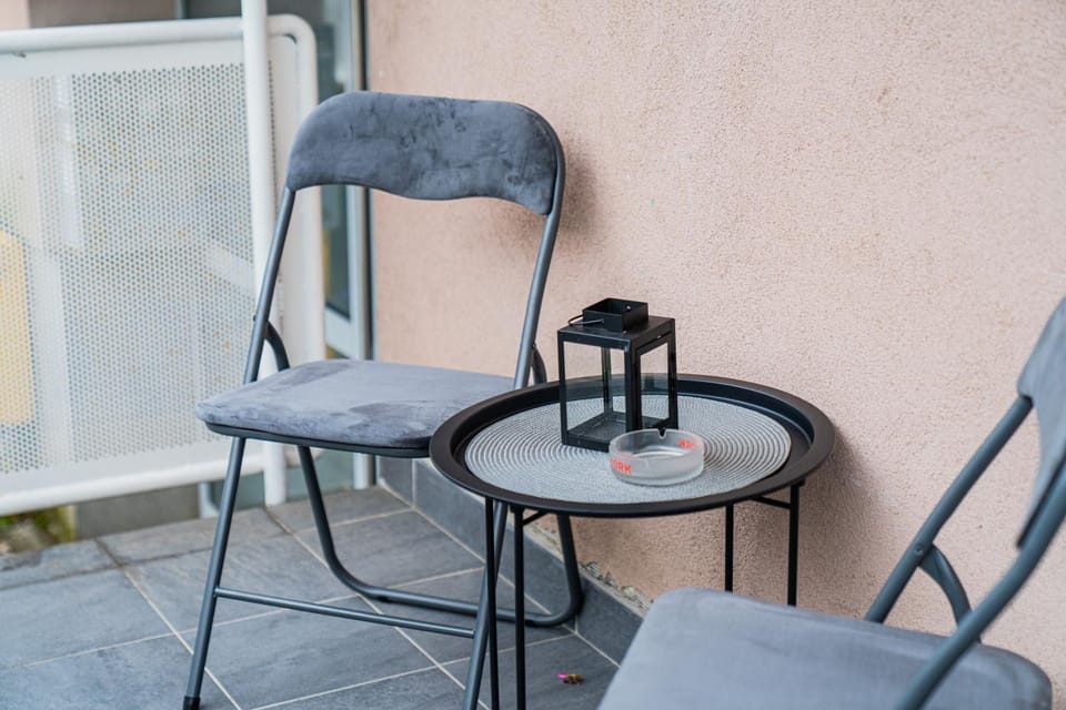 View (from property/room), Balcony/Terrace, Seating area