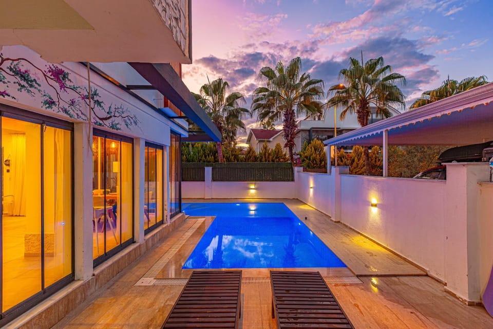 Pool view, Swimming pool