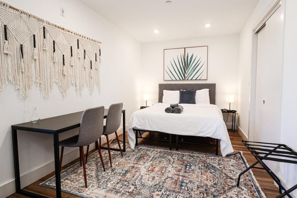 1BR Apt in Brewerytown Gym Balcony WD Apartment in Philadelphia