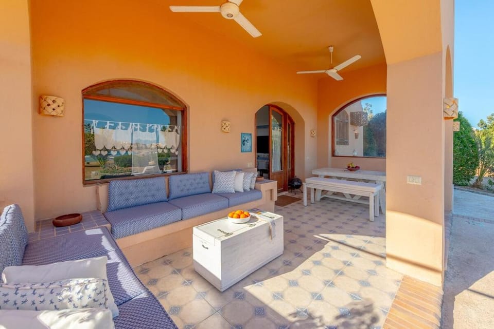Rihanna apartment direct to the sea Apartment in Hurghada