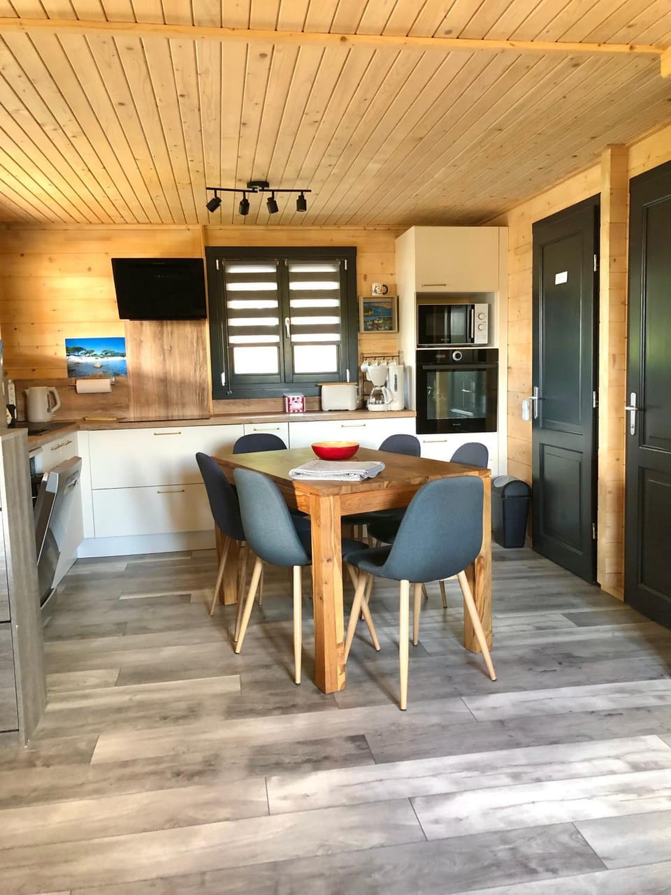 Hébergement au calme pour 6 personnes proche Golfe du Morbihan Animaux acceptés Chalet in Brittany